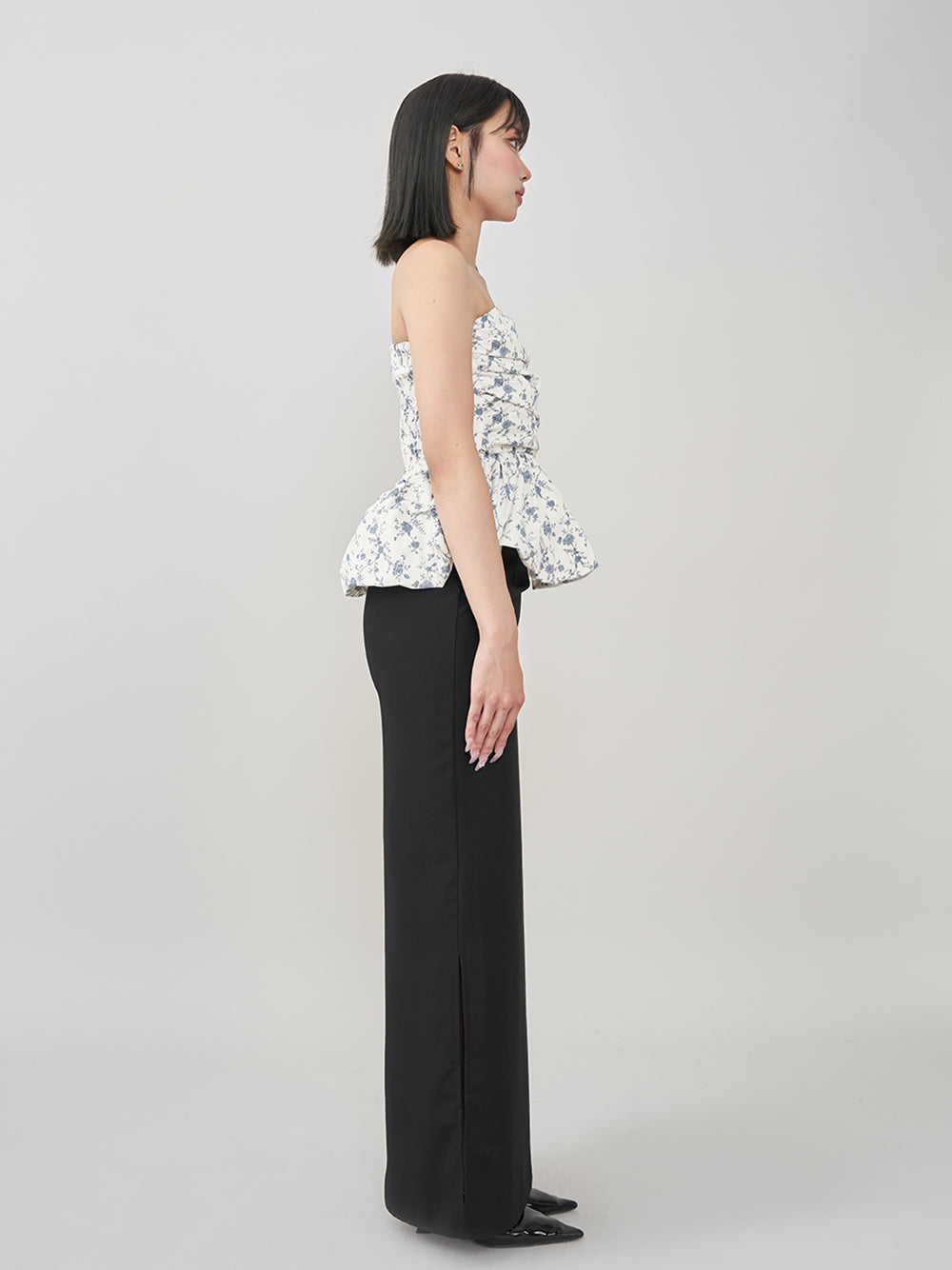 モデル:163cm(着用サイズ:FREE 着用カラー:WHT)