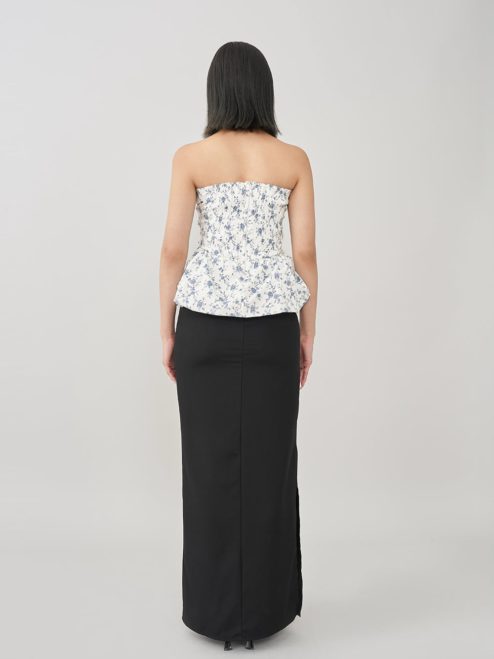 モデル:163cm(着用サイズ:FREE 着用カラー:WHT)
