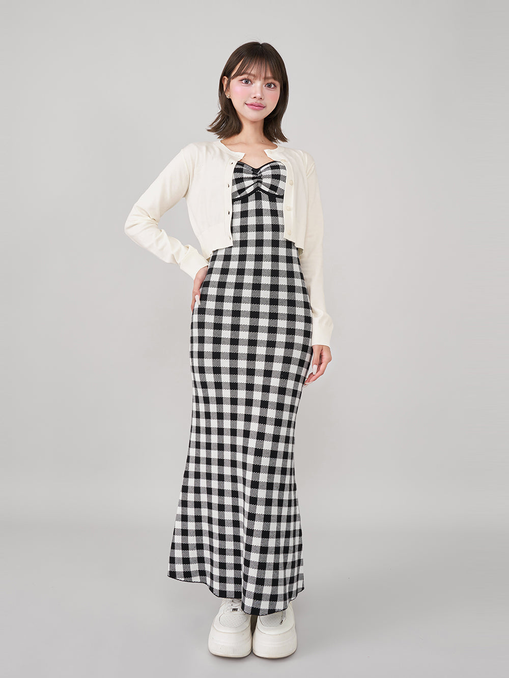 モデル:163cm(着用サイズ:FREE 着用カラー:WHT)