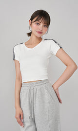 モデル:163cm(着用サイズ:FREE 着用カラー:WHT)