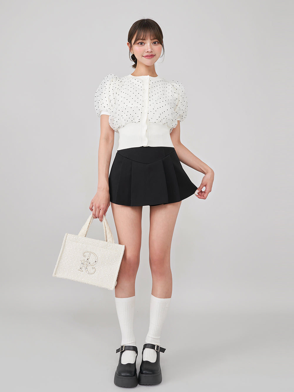 モデル:163cm(着用サイズ:FREE 着用カラー:WHT)