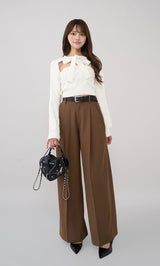 モデル:163cm(着用サイズ:FREE 着用カラー:WHT)