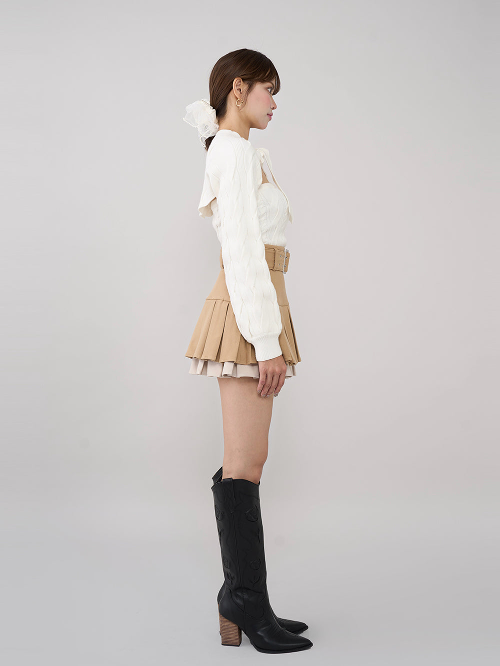 モデル:163cm(着用サイズ:FREE 着用カラー:WHT)