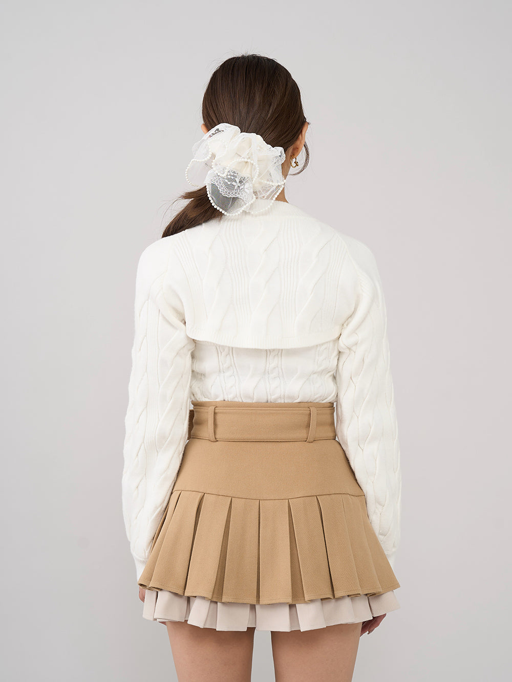モデル:163cm(着用サイズ:FREE 着用カラー:WHT)