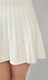 モデル:163cm(着用サイズ:FREE 着用カラー:IVO)