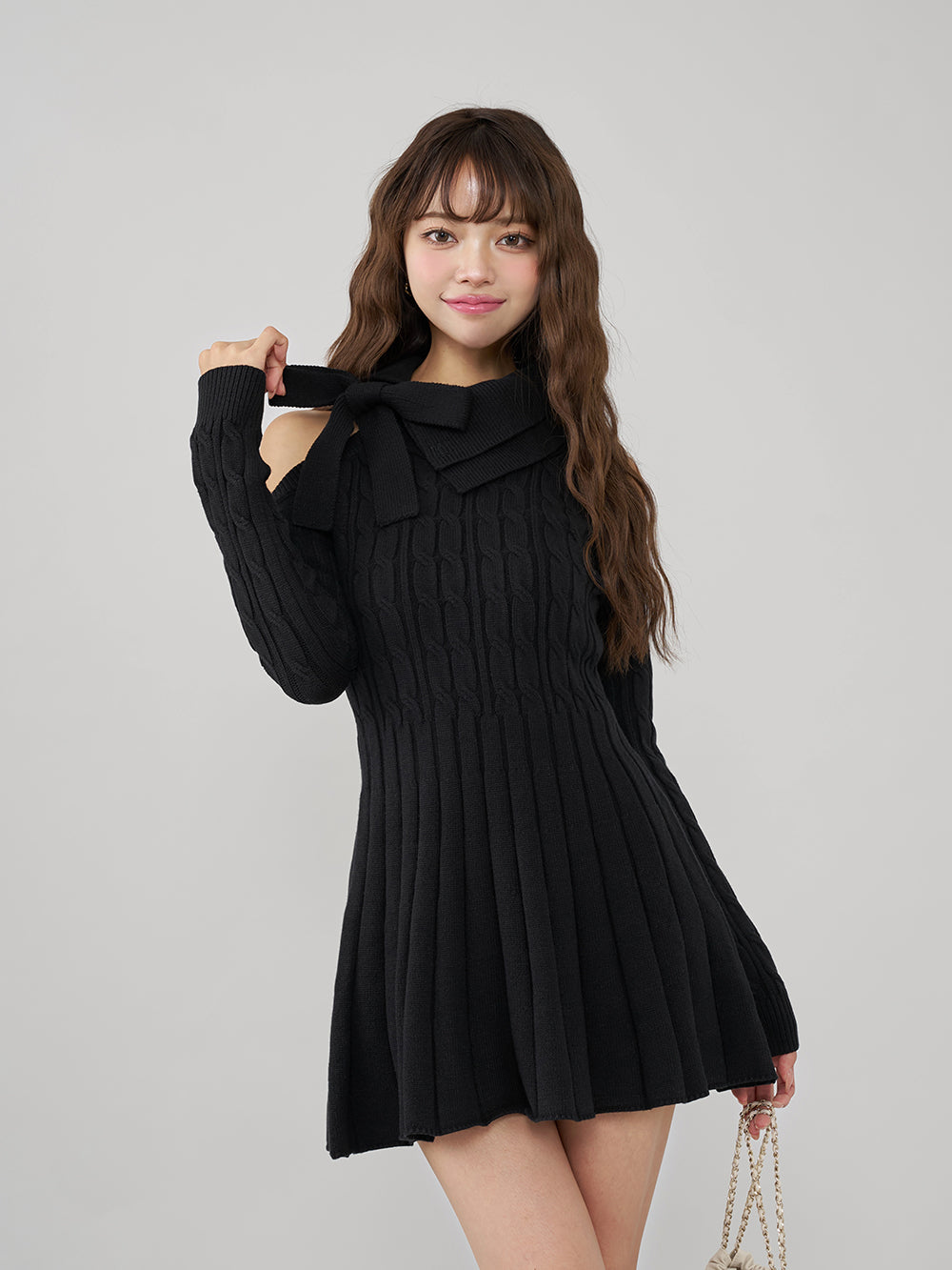 モデル:163cm(着用サイズ:FREE 着用カラー:BLK)