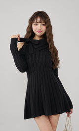 モデル:163cm(着用サイズ:FREE 着用カラー:BLK)