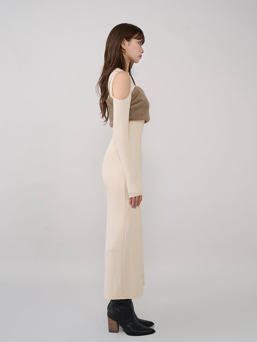 モデル:163cm(着用サイズ:FREE 着用カラー:IVO)