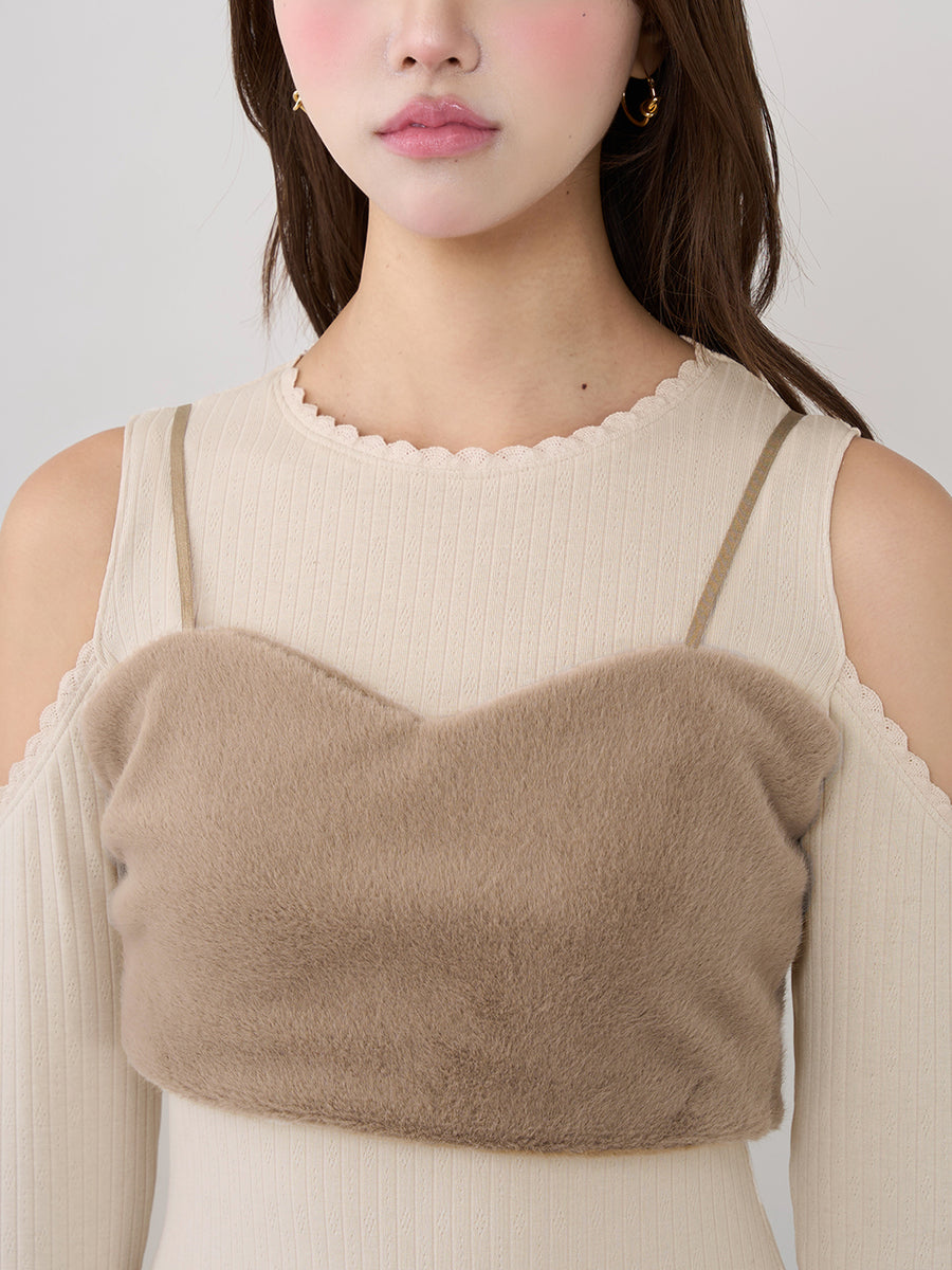 モデル:163cm(着用サイズ:FREE 着用カラー:IVO)