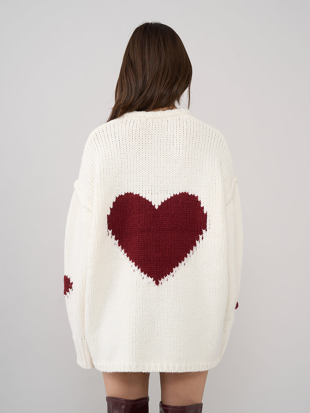 モデル:163cm(着用サイズ:FREE 着用カラー:IVO)