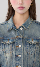 モデル:163cm(着用サイズ:FREE 着用カラー:BLU)