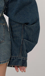 モデル:163cm(着用サイズ:FREE 着用カラー:BLU)