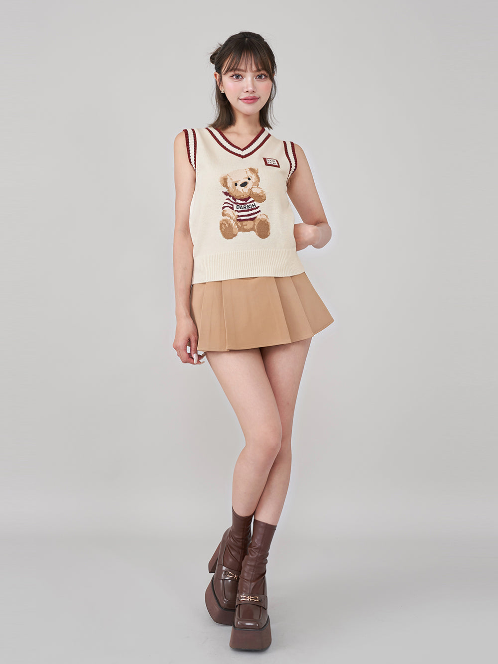 モデル:163cm(着用サイズ:FREE 着用カラー:WHT)
