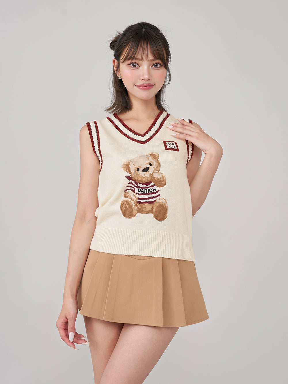 モデル:163cm(着用サイズ:FREE 着用カラー:WHT)
