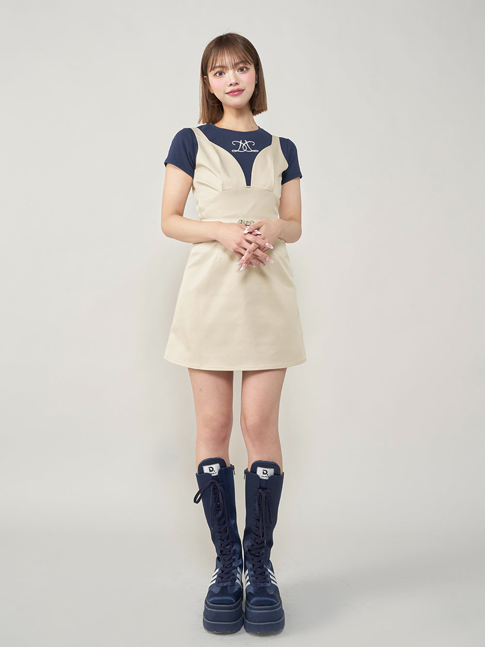 モデル:163cm(着用サイズ:FREE 着用カラー:NVY)