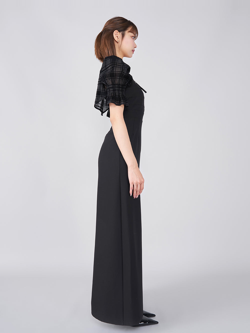 モデル:163cm(着用サイズ:FREE 着用カラー:BLK)