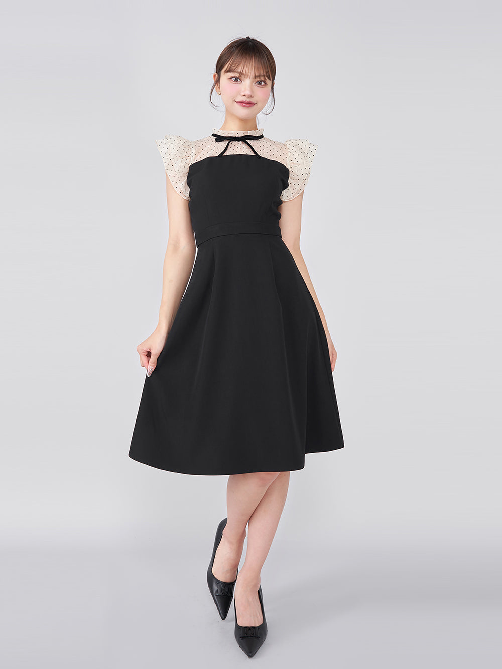 モデル:163cm(着用サイズ:FREE 着用カラー:BLK)