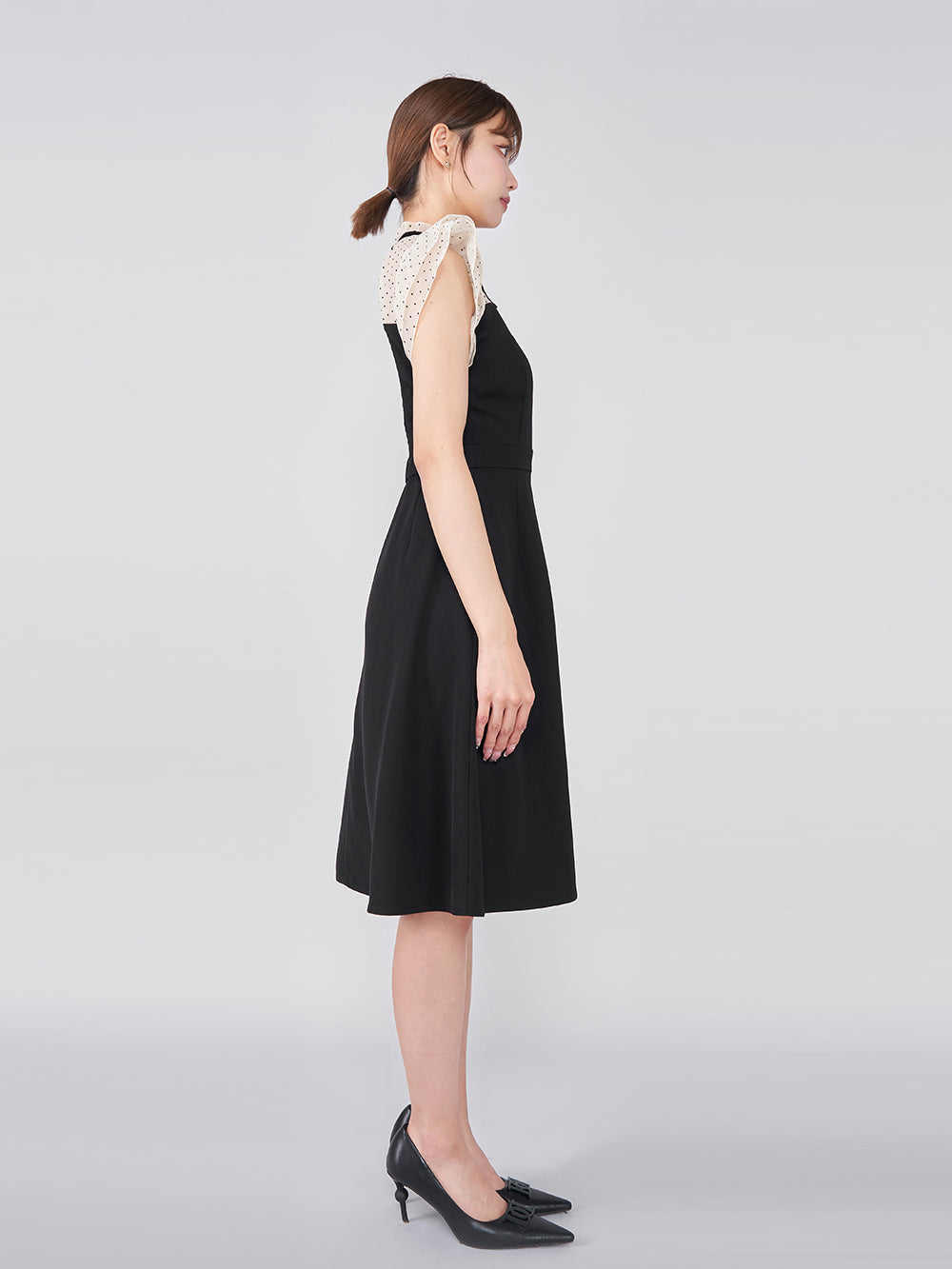 モデル:163cm(着用サイズ:FREE 着用カラー:BLK)