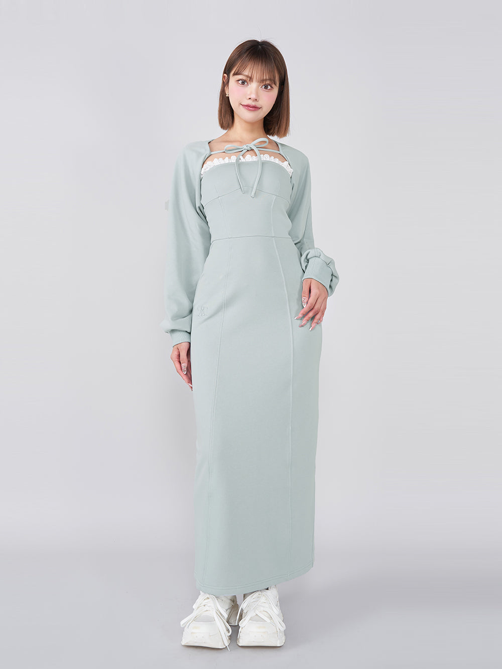 モデル:163cm(着用サイズ:L 着用カラー:WHT)