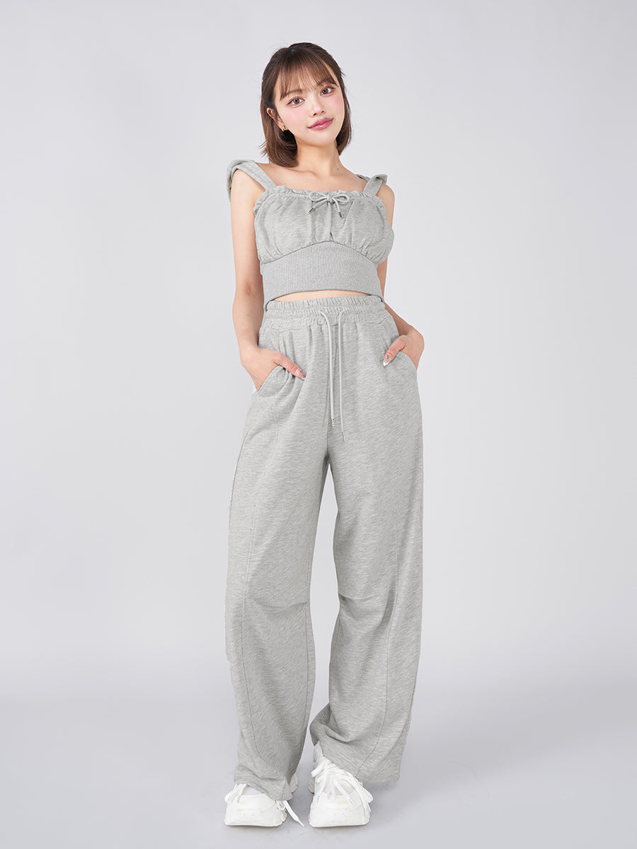 モデル:163cm(着用サイズ:L 着用カラー:WHT)