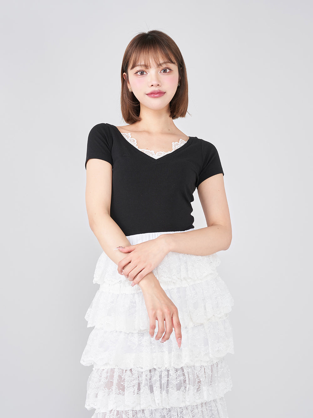 モデル:163cm(着用サイズ:FREE 着用カラー:BLK)