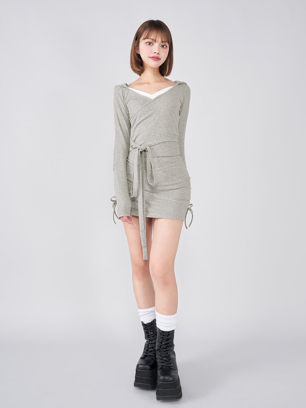 モデル:163cm(着用サイズ:FREE 着用カラー:GRY)