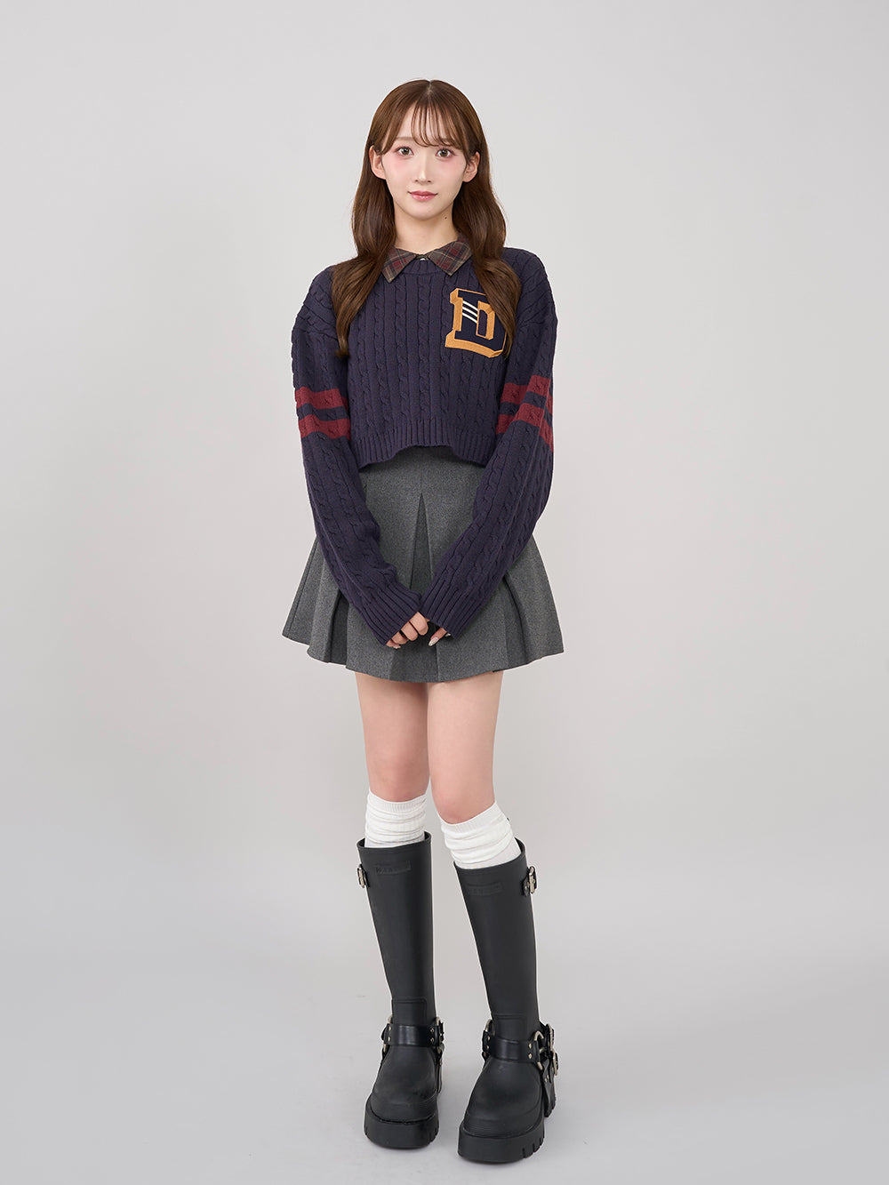 モデル:160cm(着用サイズ:FREE 着用カラー:NVY)