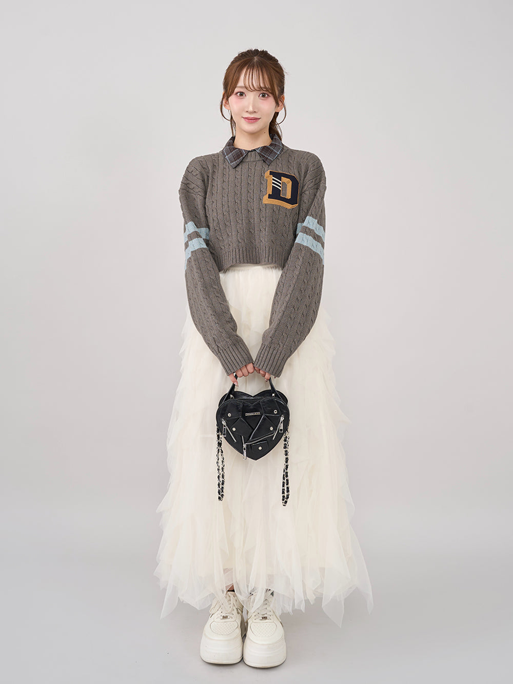 モデル:160cm(着用サイズ:FREE 着用カラー:GRY)
