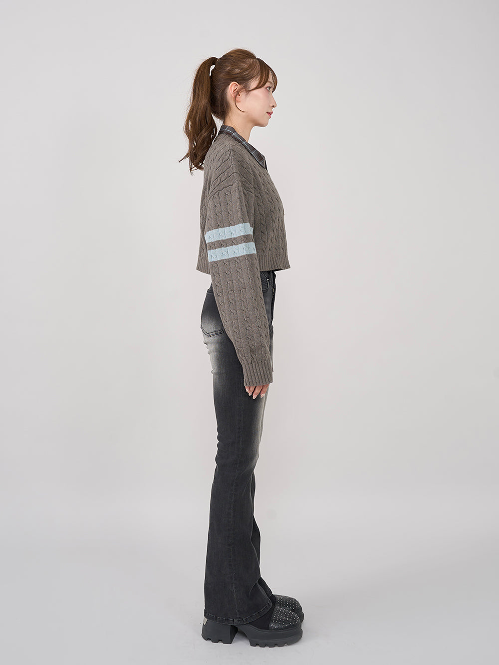 モデル:160cm(着用サイズ:FREE 着用カラー:GRY)