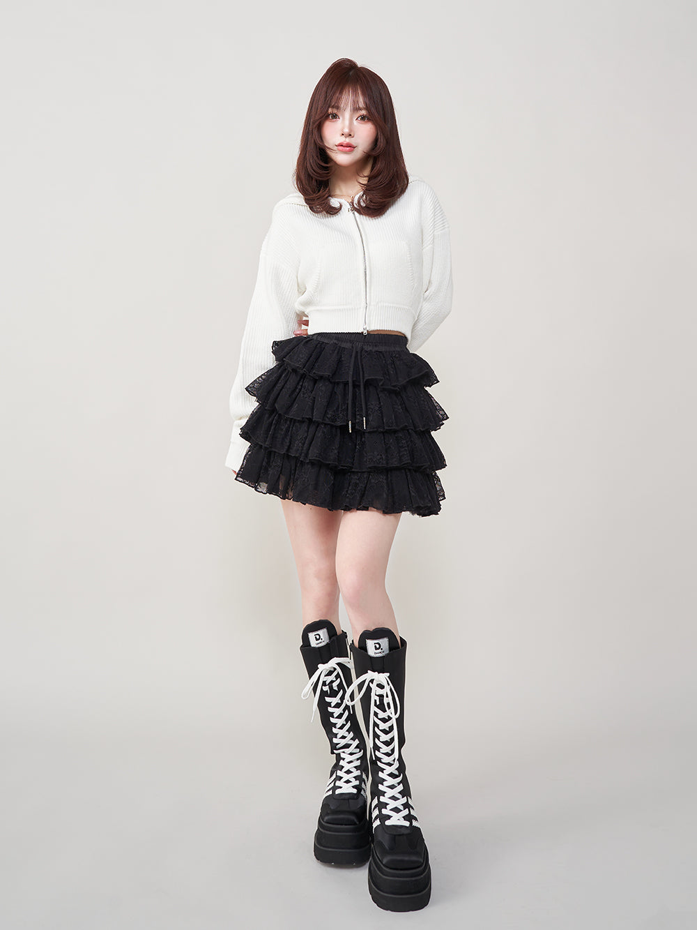 モデル:158cm(着用サイズ:FREE 着用カラー:WHT)