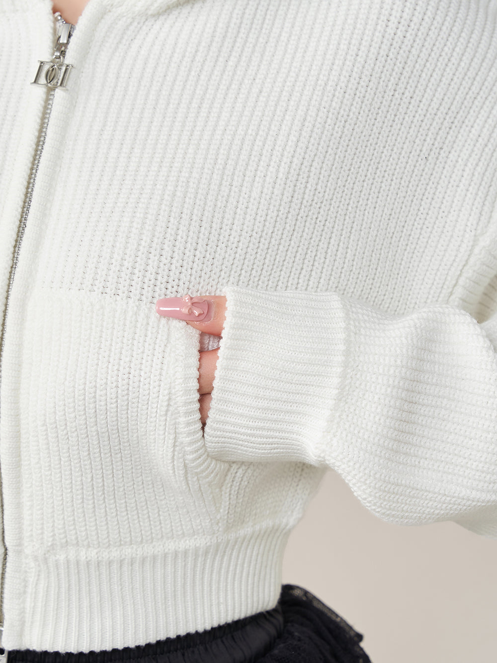 モデル:158cm(着用サイズ:FREE 着用カラー:WHT)