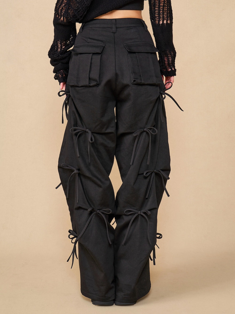 モデル:158cm(着用サイズ:S 着用カラー:BLK)