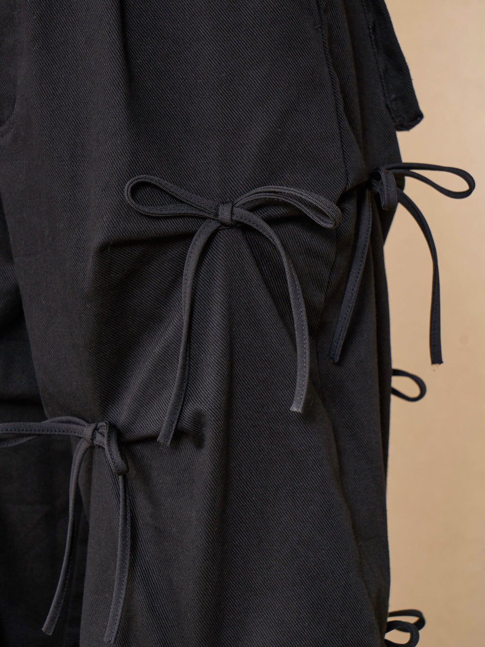 モデル:158cm(着用サイズ:S 着用カラー:BLK)