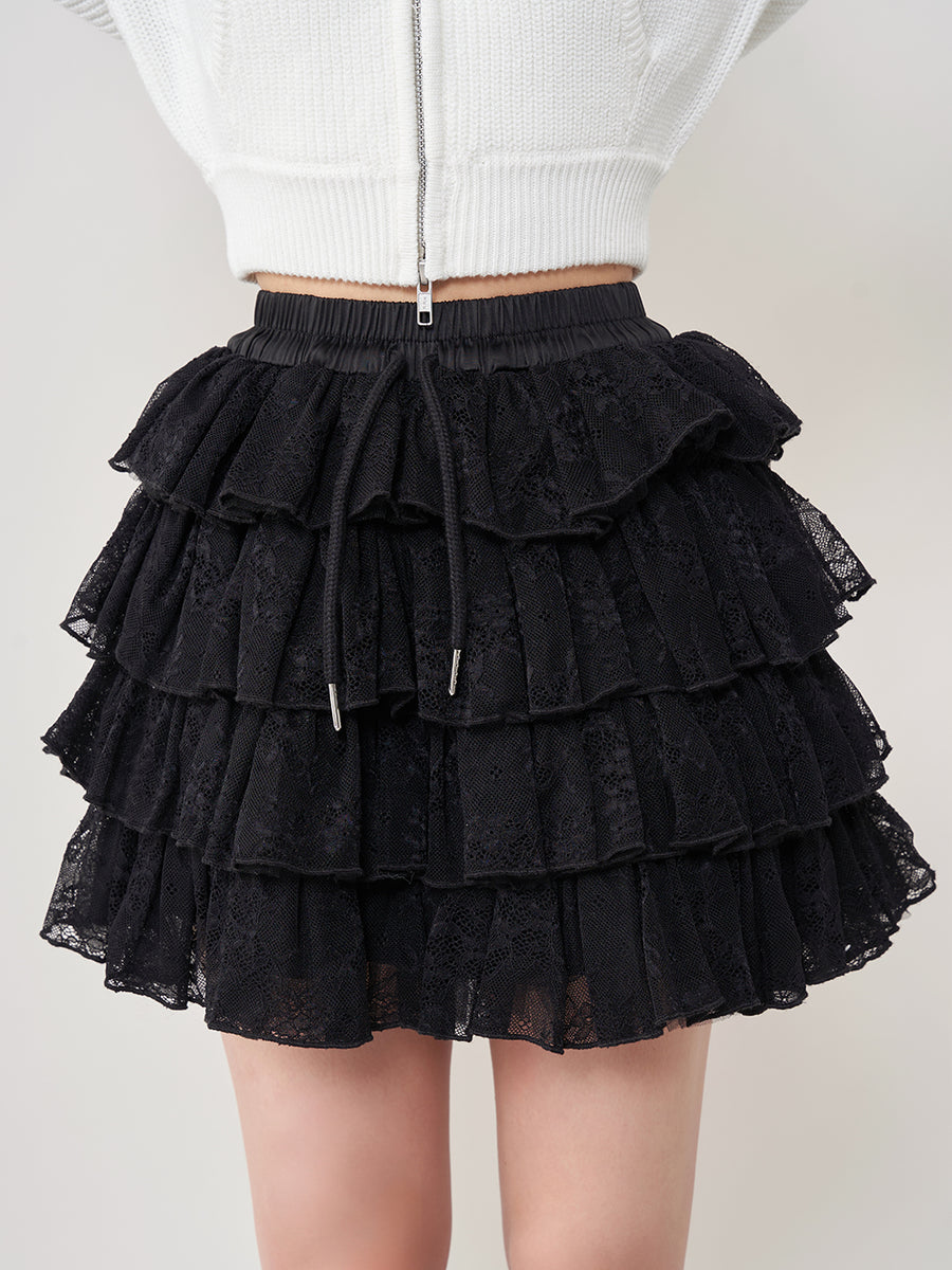モデル:158cm(着用サイズ:FREE 着用カラー:BLK)