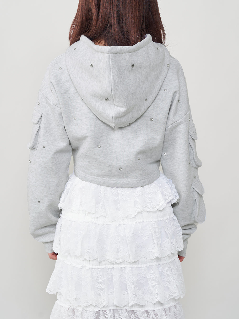 モデル:158cm(着用サイズ:FREE 着用カラー:GRY)
