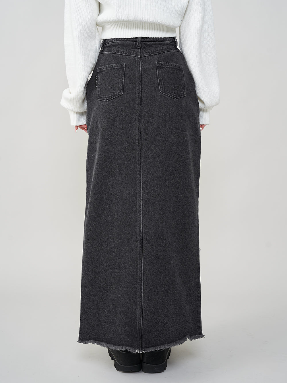 モデル:156cm(着用サイズ:S 着用カラー:BLK)