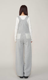 モデル:158cm(着用サイズ:FREE 着用カラー:GRY)