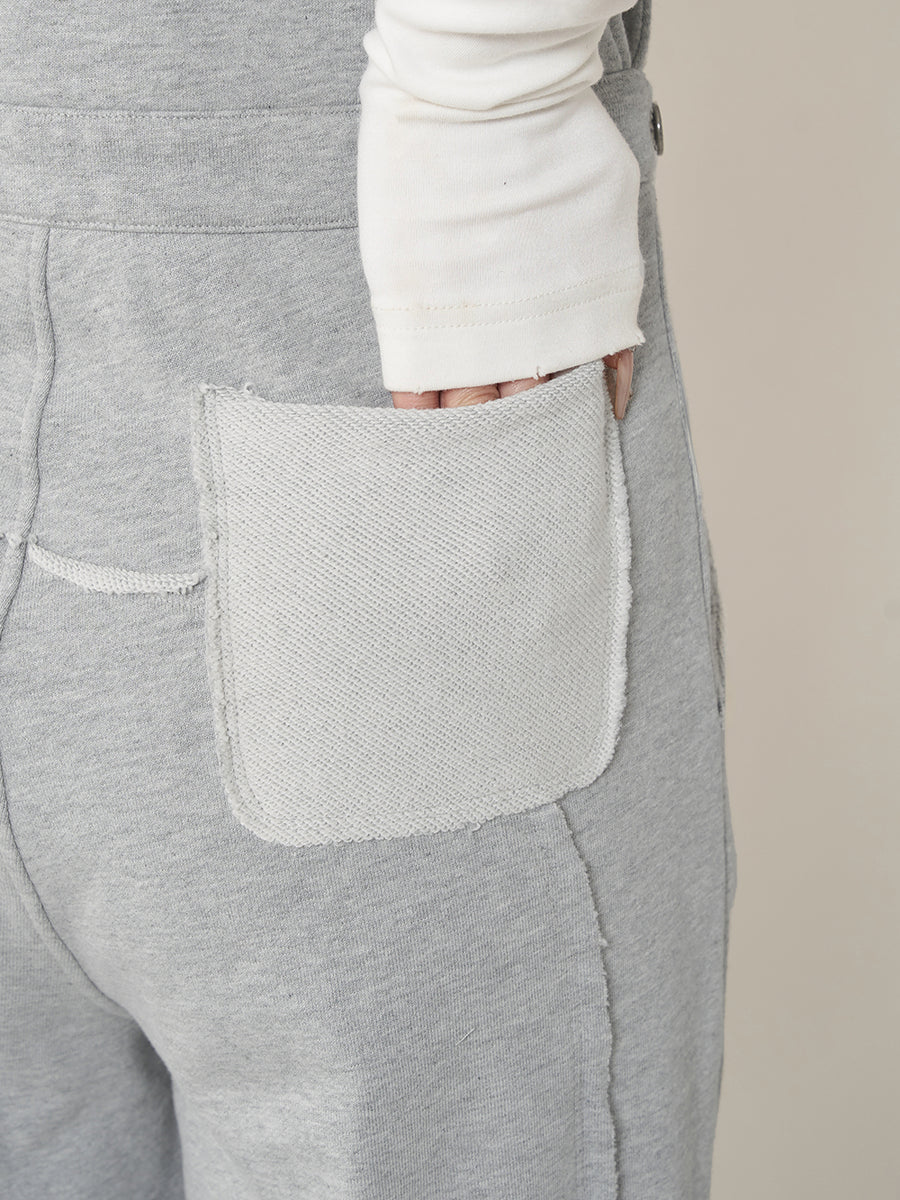 モデル:158cm(着用サイズ:FREE 着用カラー:GRY)