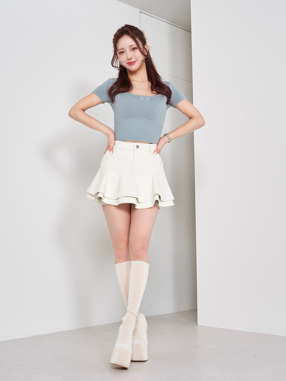 モデル:158cm(着用サイズ:S 着用カラー:WHT)
