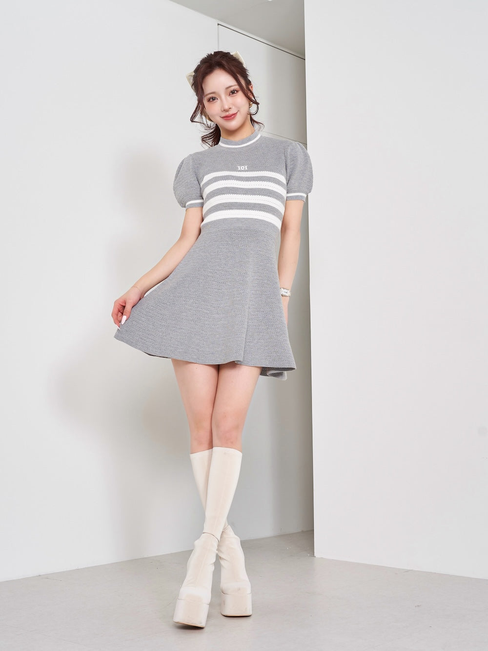 モデル:158cm(着用サイズ:FREE 着用カラー:GRY)