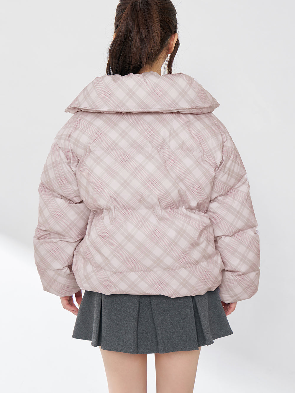 モデル:158cm(着用サイズ:FREE 着用カラー:PNK)