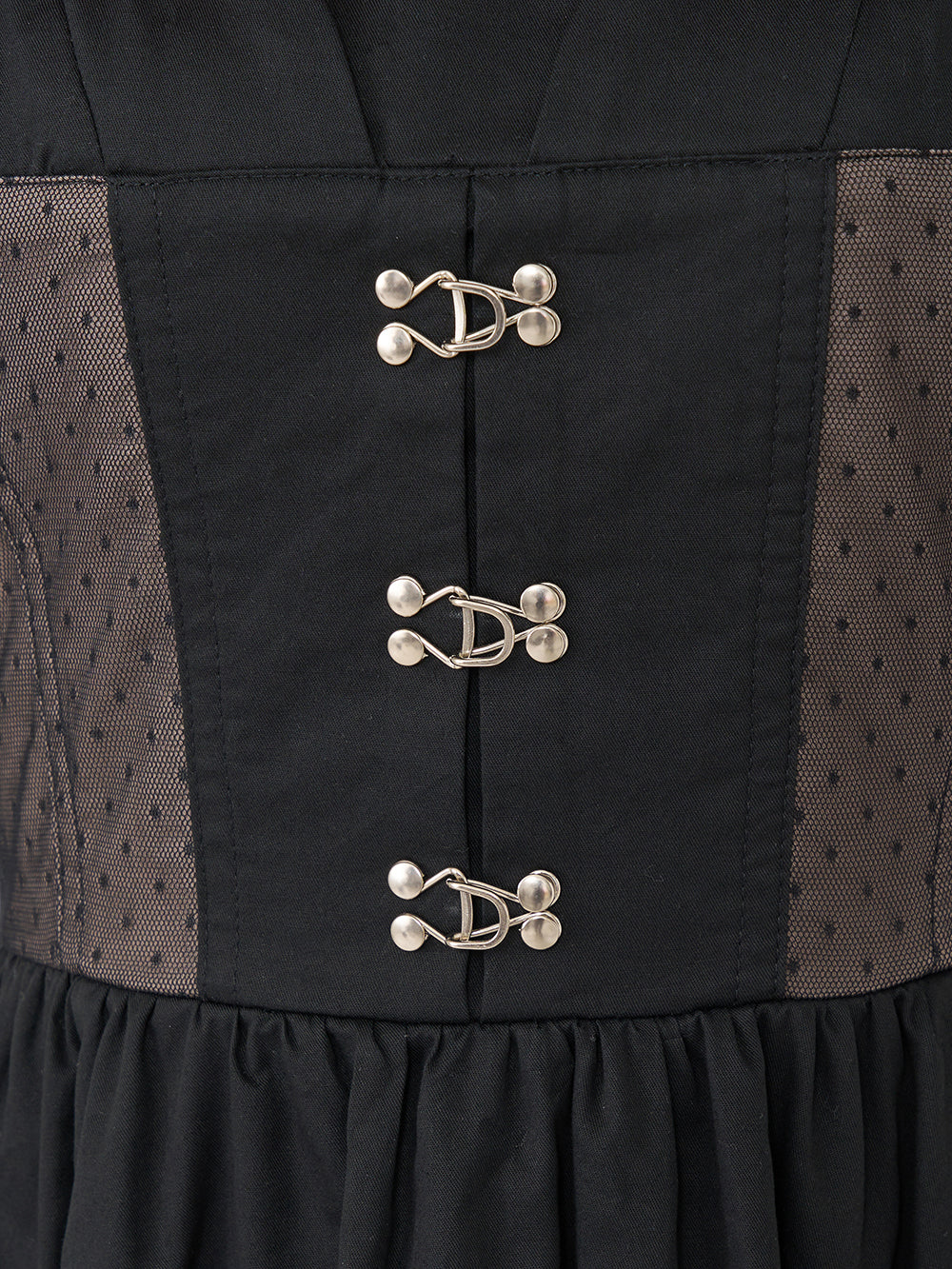 モデル:158cm(着用サイズ:FREE 着用カラー:BLK)
