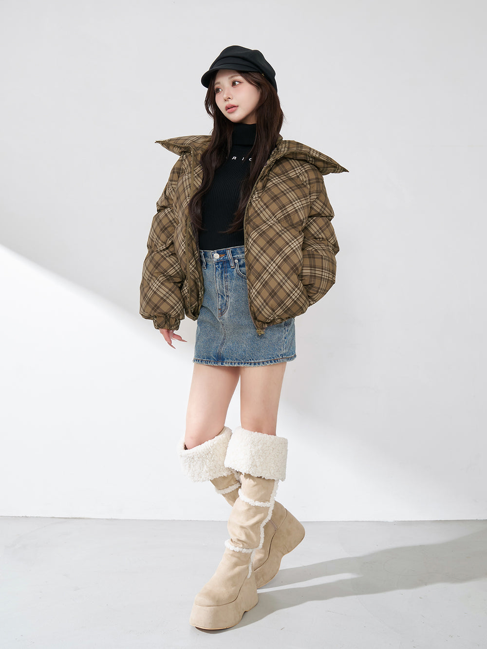 モデル:158cm(着用サイズ:FREE 着用カラー:BRN)