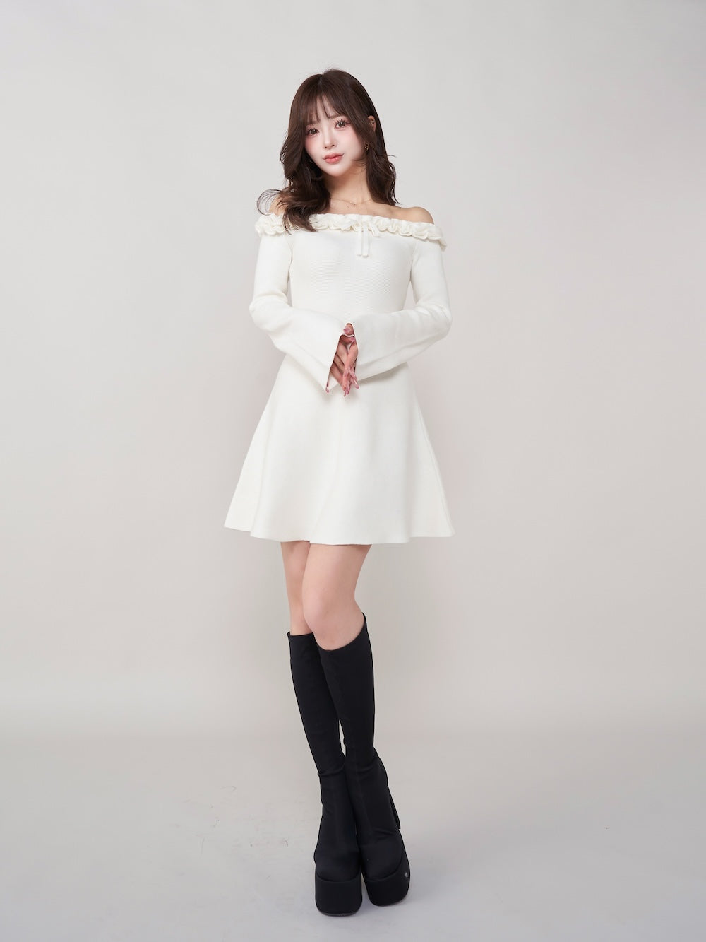 モデル:158cm(着用サイズ:FREE 着用カラー:WHT)