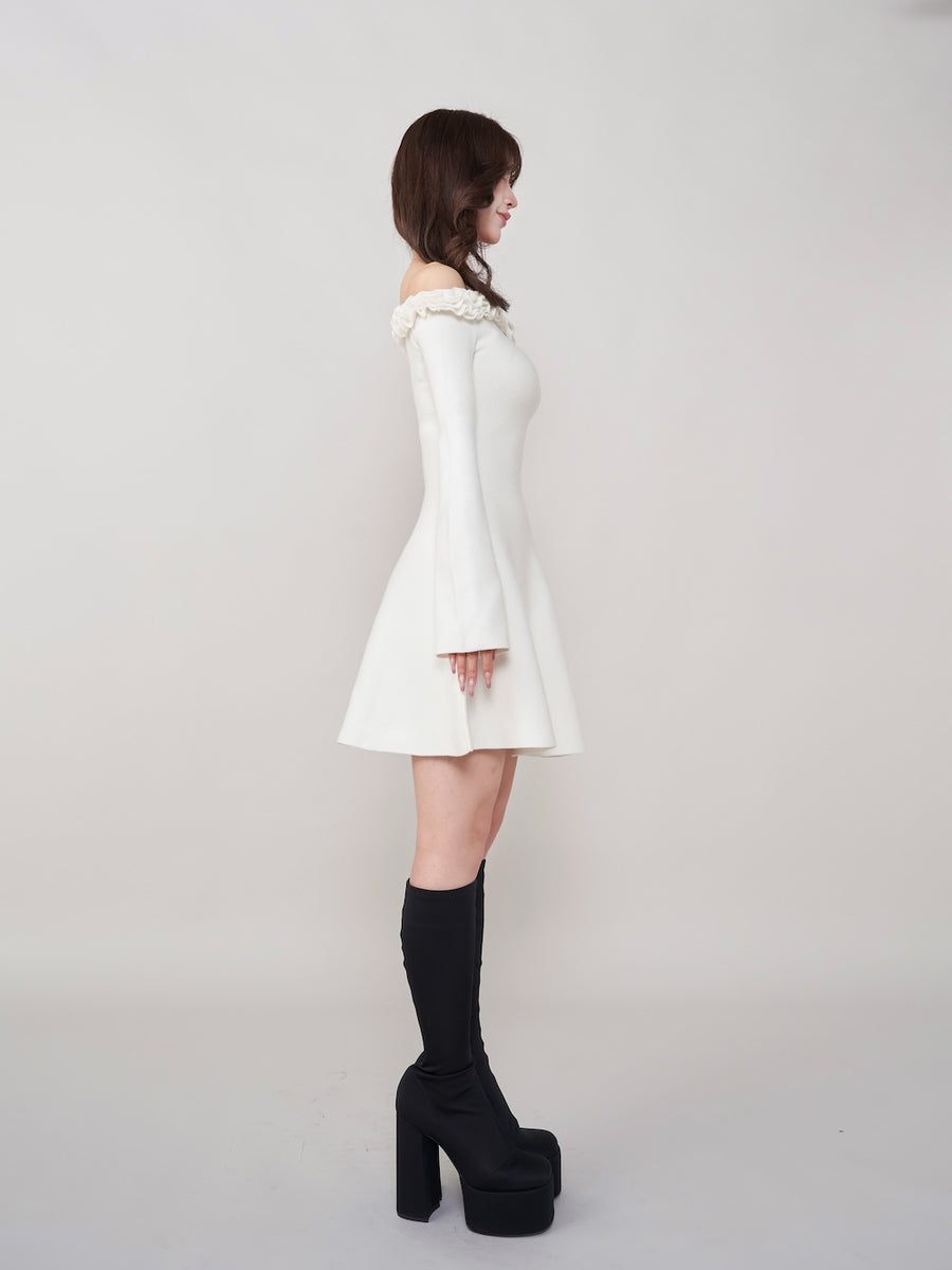 モデル:158cm(着用サイズ:FREE 着用カラー:WHT)