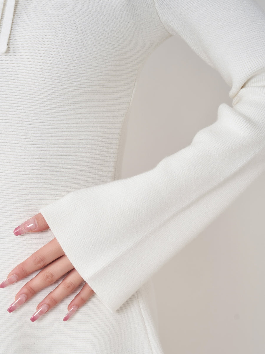 モデル:158cm(着用サイズ:FREE 着用カラー:WHT)