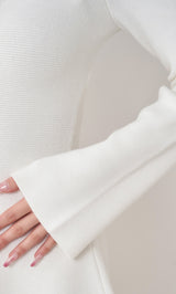 モデル:158cm(着用サイズ:FREE 着用カラー:WHT)