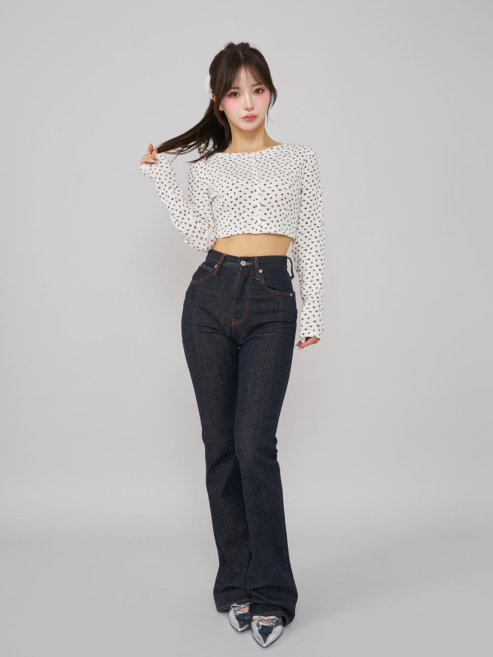 モデル:158cm(着用サイズ:FREE 着用カラー:WHT)
