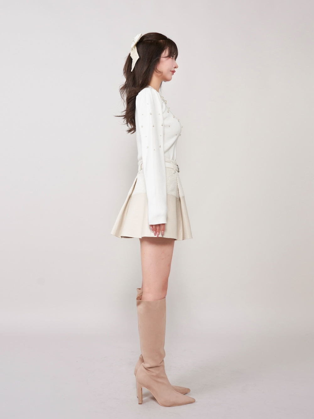 モデル:158cm(着用サイズ:FREE 着用カラー:WHT)