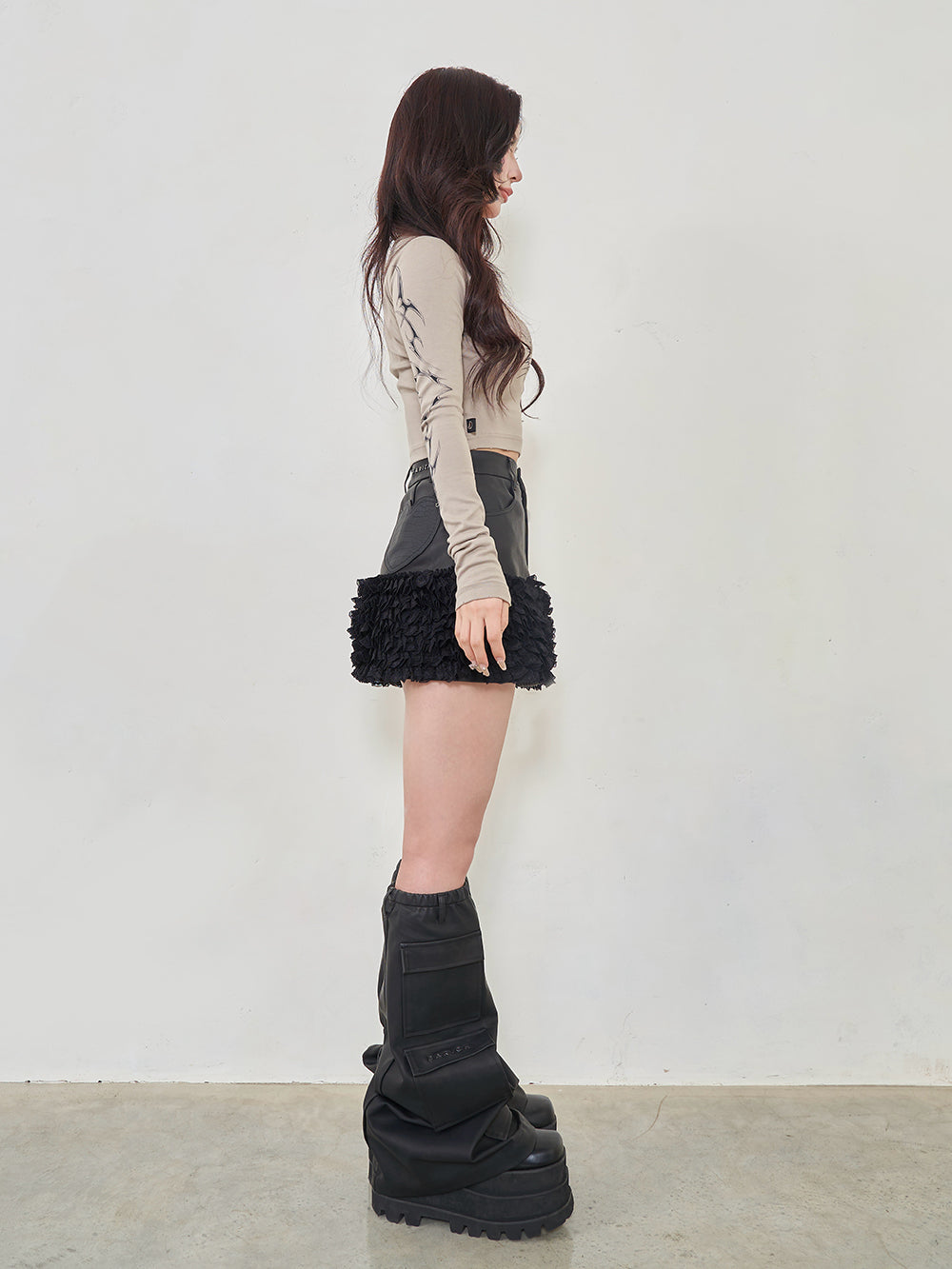 モデル:158cm(着用サイズ:S 着用カラー:BLK)